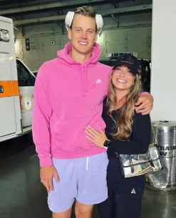 Joe Burrows Girlfriend, Height, Weight, Net Worth, Age, Career And Full Bio